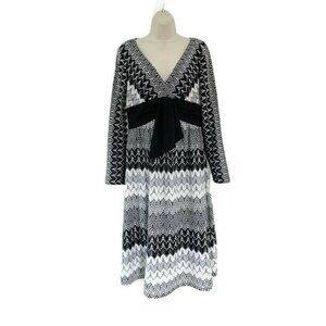 Adrianna Papell Sz 10 Black Gray Tan Metallic  Knit Long Sleeve Tie Front Dress